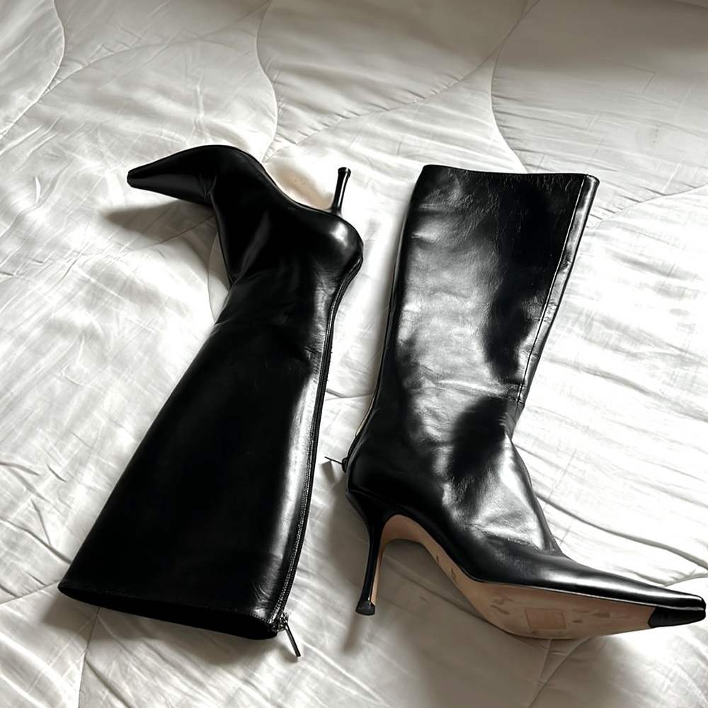 Jimmy Choo Woman’s Black Calf Leather Back Zip Pointed Toe Size 37 Boots